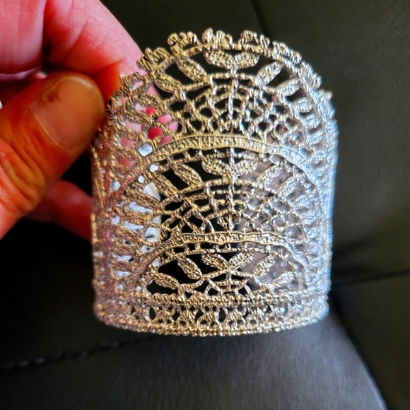 Silver cuff bracelet - Picture 1 of 3